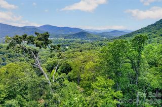 16 Nellie Bell Lane, Swannanoa, NC 28778
