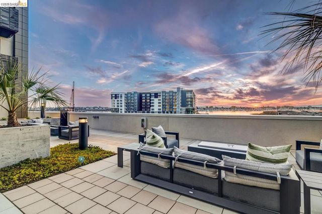 260 Brooklyn Basin Way 564, Oakland, CA 94606