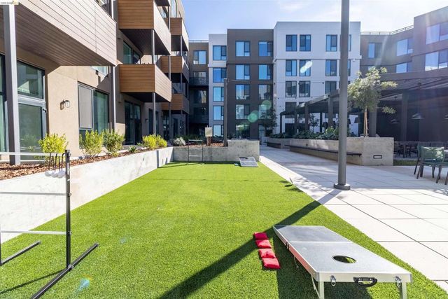 260 Brooklyn Basin Way 564, Oakland, CA 94606