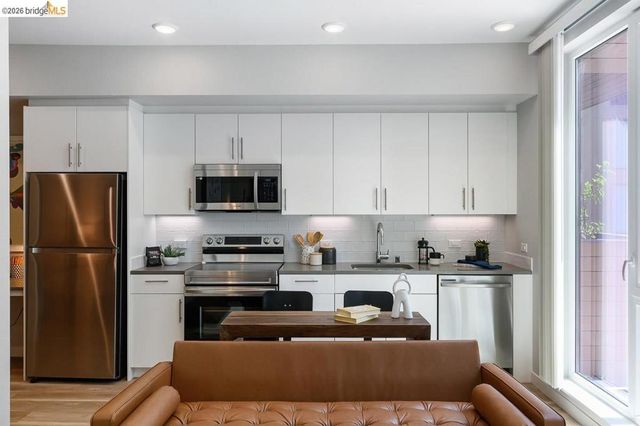 260 Brooklyn Basin Way 564, Oakland, CA 94606