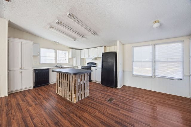 14186 Mineral Springs Road, West Fork, AR 72774