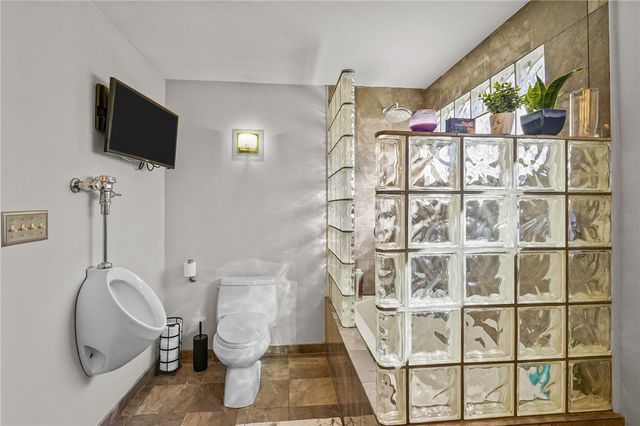 210 Summit Drive, Cranston, RI 02920