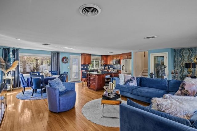 210 Summit Drive, Cranston, RI 02920