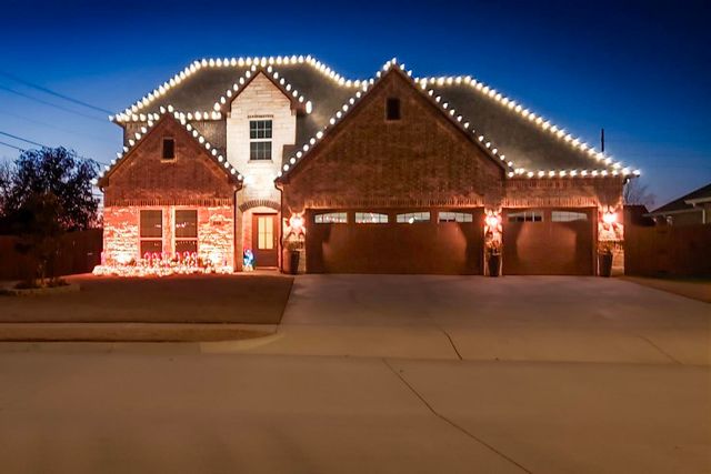 510 Ellis Place Drive, Greenville, TX 75402