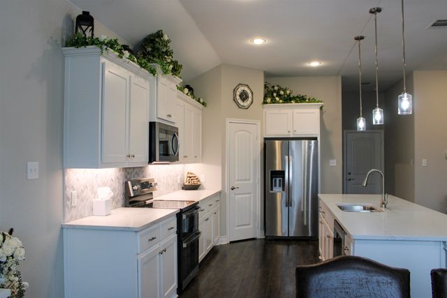 510 Ellis Place Drive, Greenville, TX 75402