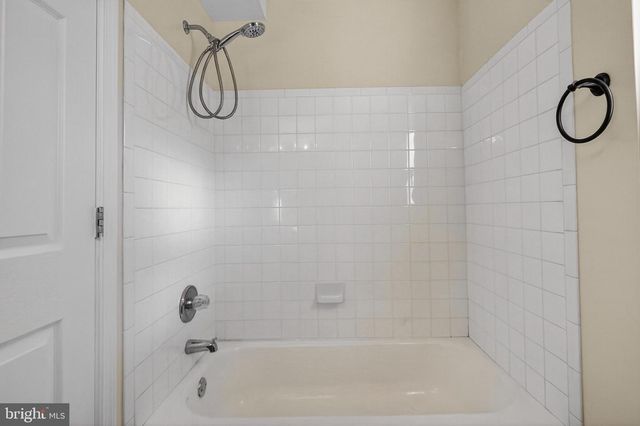 1805 CAMPBELL DR, Suitland, MD 20746