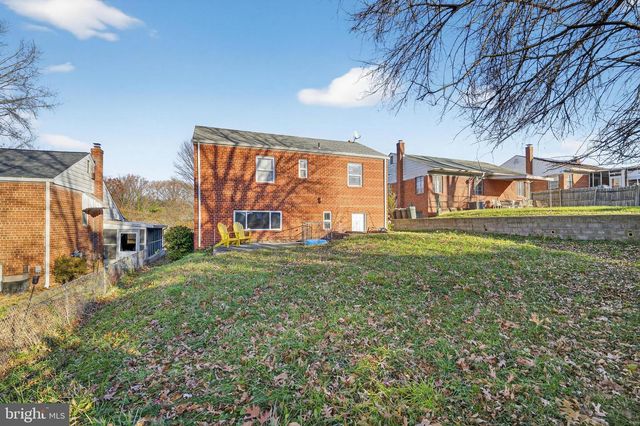 1805 CAMPBELL DR, Suitland, MD 20746