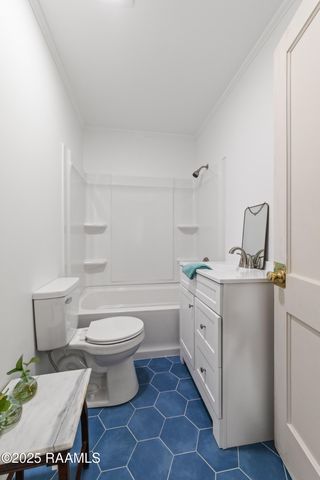 113 Oak Crest Drive, Lafayette, LA 70503