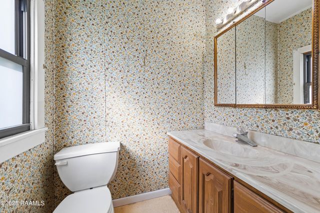 113 Oak Crest Drive, Lafayette, LA 70503