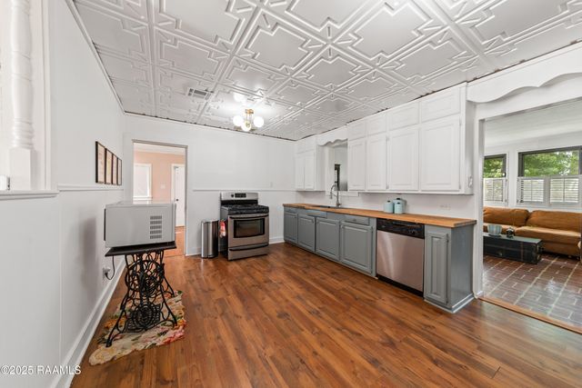 113 Oak Crest Drive, Lafayette, LA 70503