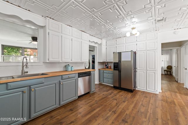 113 Oak Crest Drive, Lafayette, LA 70503