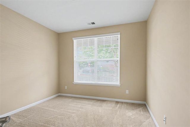 8271 Highland ST, Norfolk, VA 23518