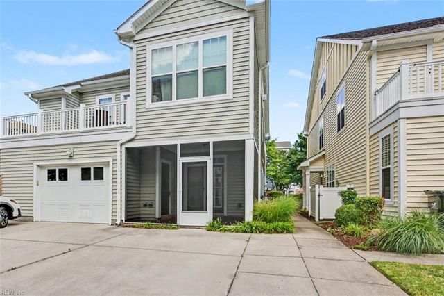 8271 Highland ST, Norfolk, VA 23518