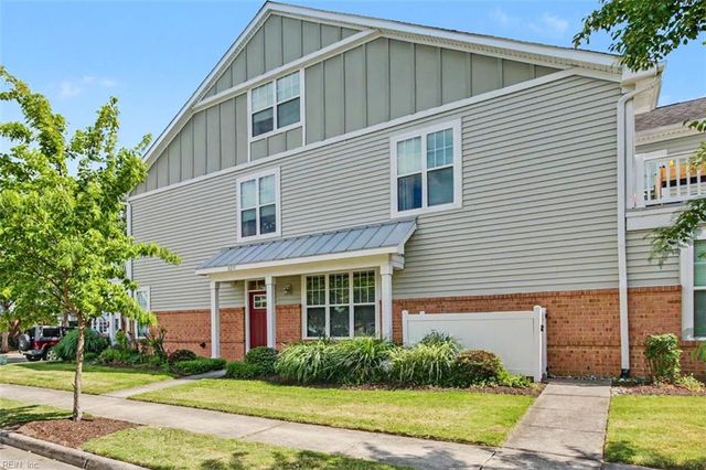 8271 Highland ST, Norfolk, VA 23518