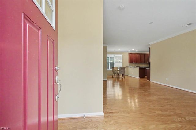 8271 Highland ST, Norfolk, VA 23518