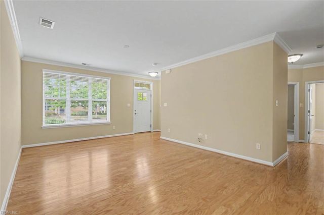 8271 Highland ST, Norfolk, VA 23518