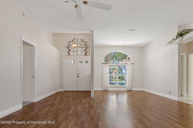 2086 Sparkling Waters Way, Spring Hill, FL 34606