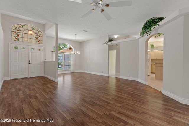 2086 Sparkling Waters Way, Spring Hill, FL 34606