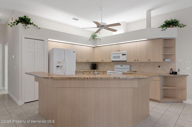 2086 Sparkling Waters Way, Spring Hill, FL 34606
