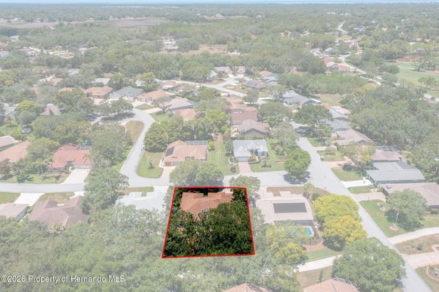 2086 Sparkling Waters Way, Spring Hill, FL 34606