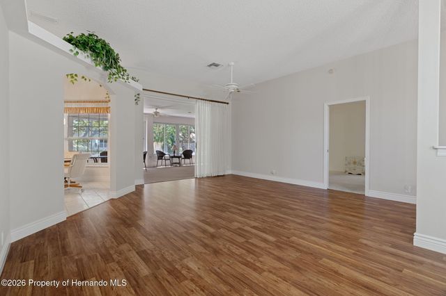 2086 Sparkling Waters Way, Spring Hill, FL 34606