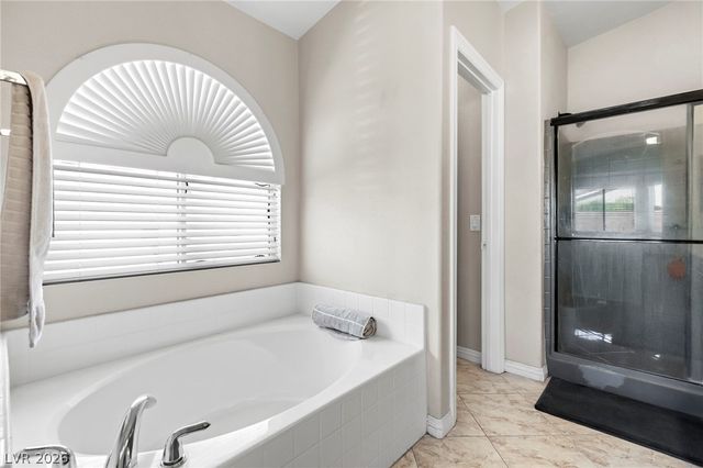 6612 Ringbill Court, North Las Vegas, NV 89084