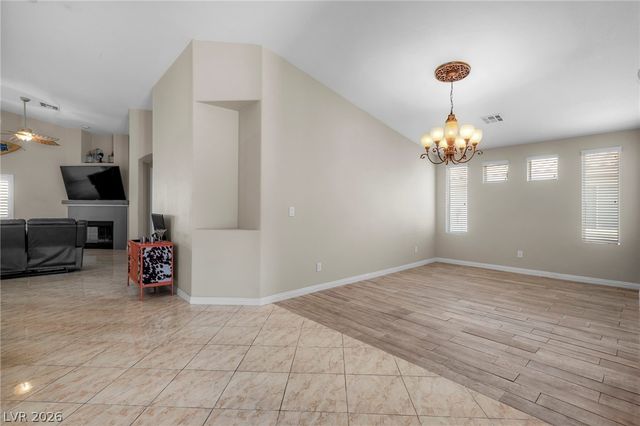 6612 Ringbill Court, North Las Vegas, NV 89084