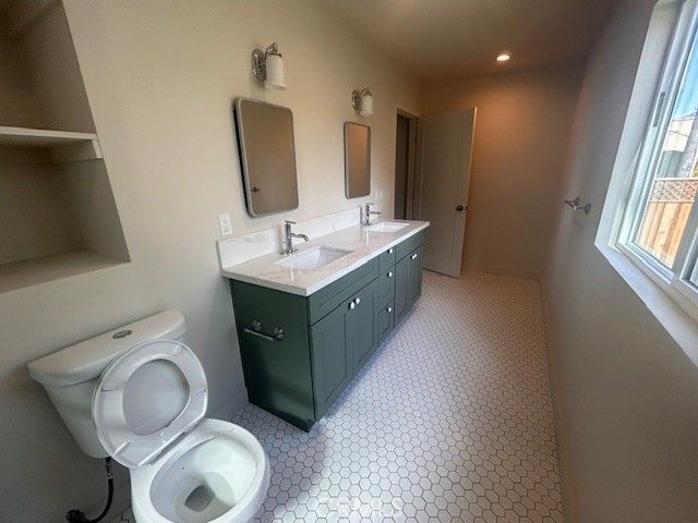5200 S St. Andrews Place, Los Angeles, CA 90062