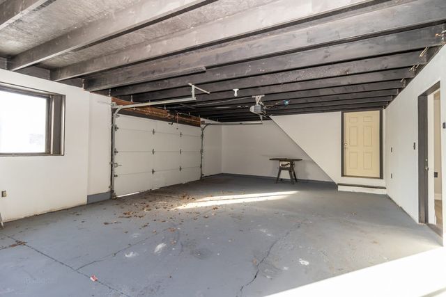 7604 N 2nd Street, Machesney Park, IL 61115