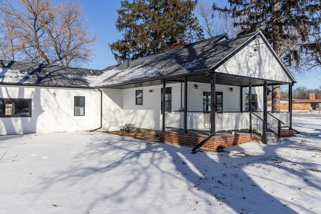 7604 N 2nd Street, Machesney Park, IL 61115