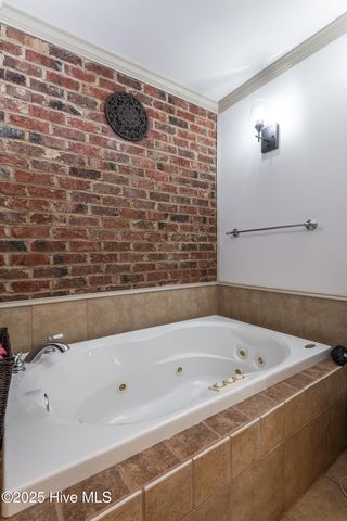 401 Martinsborough Road, Greenville, NC 27858