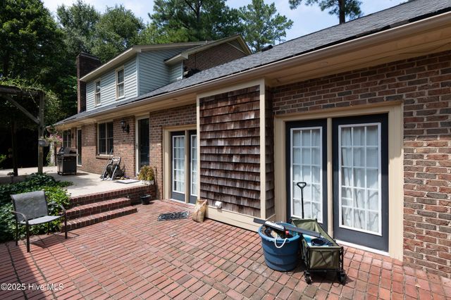 401 Martinsborough Road, Greenville, NC 27858