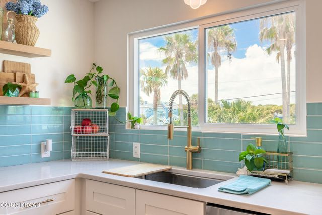 4205 S Atlantic Ave Apt F4, New Smyrna Beach, FL 32169