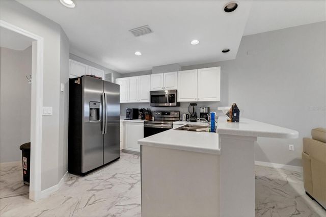 3706 54TH DRIVE W 102, Bradenton, FL 34210