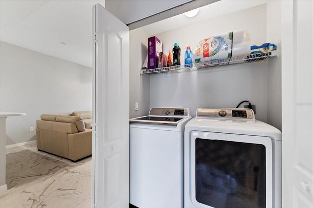 3706 54TH DRIVE W 102, Bradenton, FL 34210