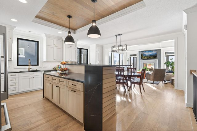 11425 Wildflower Drive N, Lake Elmo, MN 55042