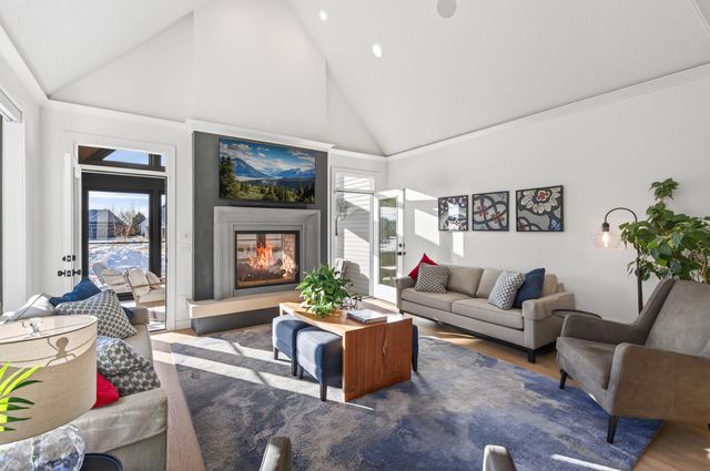 11425 Wildflower Drive N, Lake Elmo, MN 55042