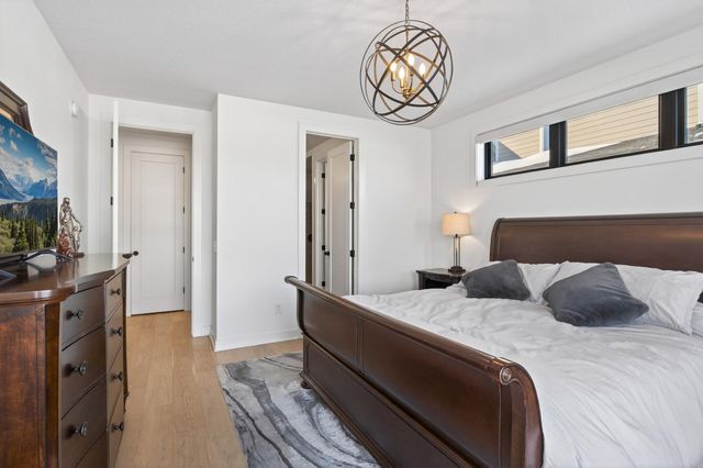 11425 Wildflower Drive N, Lake Elmo, MN 55042