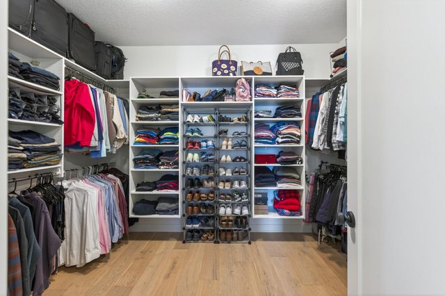 11425 Wildflower Drive N, Lake Elmo, MN 55042