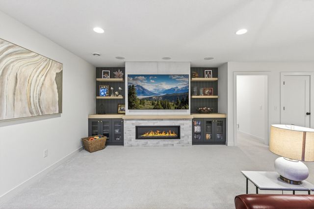 11425 Wildflower Drive N, Lake Elmo, MN 55042