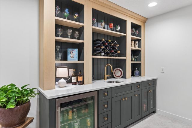 11425 Wildflower Drive N, Lake Elmo, MN 55042