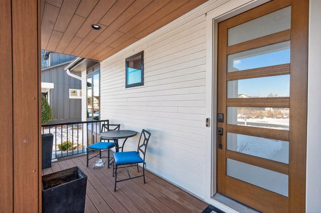 11425 Wildflower Drive N, Lake Elmo, MN 55042