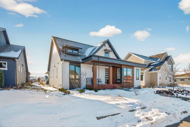 11425 Wildflower Drive N, Lake Elmo, MN 55042