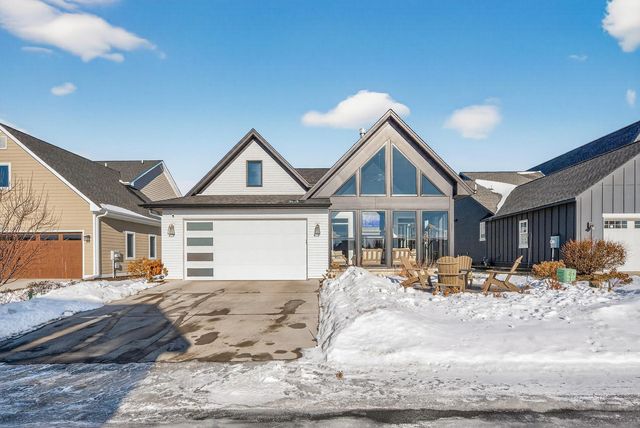 11425 Wildflower Drive N, Lake Elmo, MN 55042