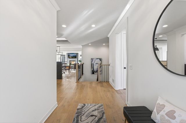 11425 Wildflower Drive N, Lake Elmo, MN 55042