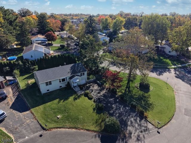 304 Lilac Ct, Bridgewater Twp., NJ 08807