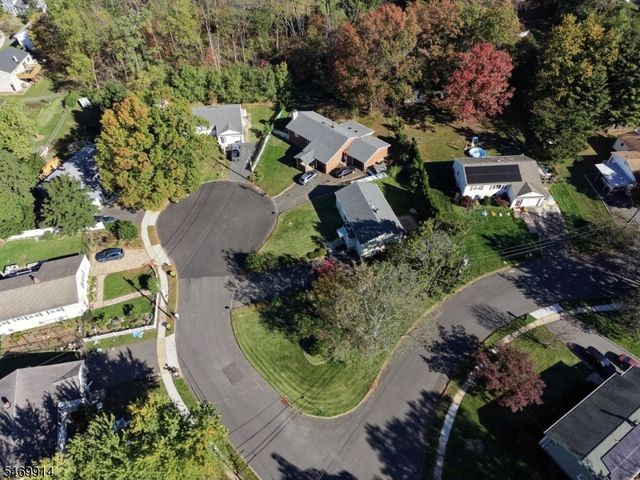 304 Lilac Ct, Bridgewater Twp., NJ 08807