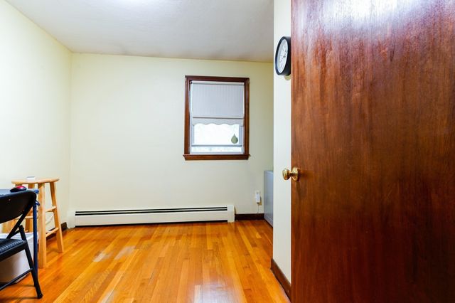 112 Hollis St 112, Lowell, MA 01852