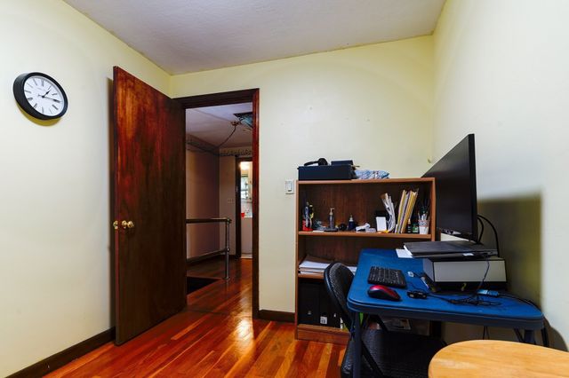 112 Hollis St 112, Lowell, MA 01852