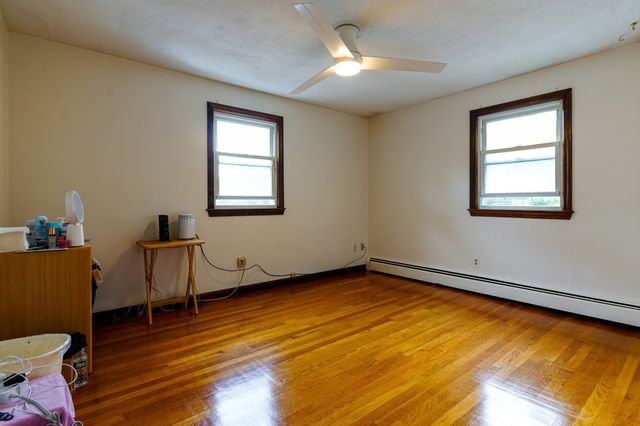 112 Hollis St 112, Lowell, MA 01852